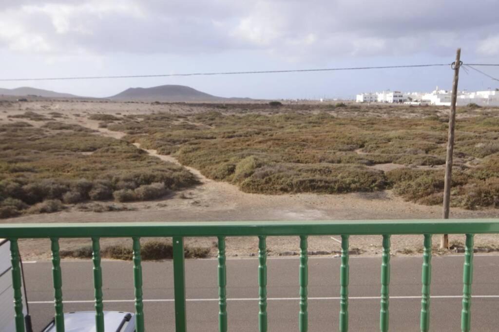Apartamento La Ubilla Famara Exterior foto